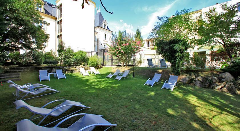 Au Grand Hotel De Sarlat - Pavillon De Selves Eksteriør billede